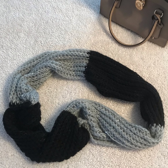EUC Infinity Scarf - Picture 2 of 8